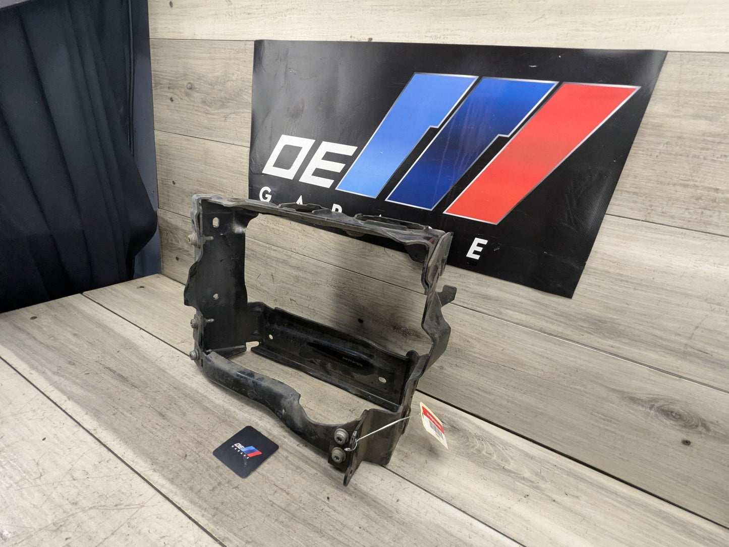 16-24 OEM BMW G12 G30 F90 M5 Right Bumper Radiator Support Crash Reinforcement