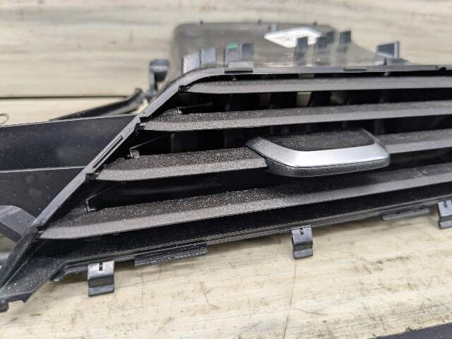 16-19 OEM BMW G11 G12 Right Passenger Side Air AC Vent Dash Grille Trim