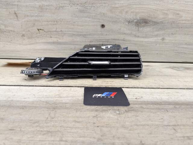 16-19 OEM BMW G11 G12 Right Passenger Side Air AC Vent Dash Grille Trim
