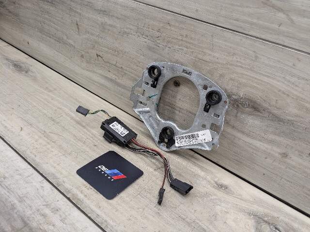 06-13 OEM BMW E70 E71 X5 X6 Steering Wheel Heater Control Module + Bracket