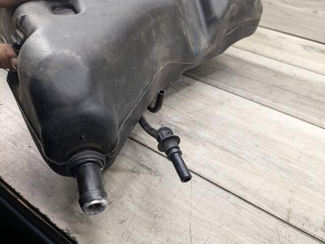 09-13 OEM BMW E70 X5 Diesel Sedan SCR Selective Catalytic Reduction DEF Tank