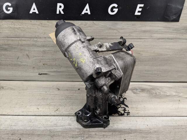 09-11 OEM BMW E90 335d M57 3.0 Diesel Engine Motor Oil Filter Cooler Housing