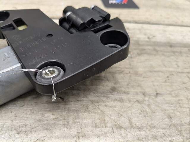 09-12 OEM BMW F01 F02 740 750 B7 Rear Left Driver Side Sun Shade Blind Motor