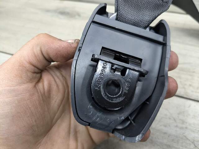 OEM BMW G01 G02 F97 F98 X3 X4 Front Right Passenger Seat Belt Seatbelt Retractor