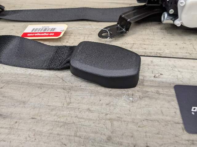 OEM BMW G01 G02 F97 F98 X3 X4 Front Right Passenger Seat Belt Seatbelt Retractor