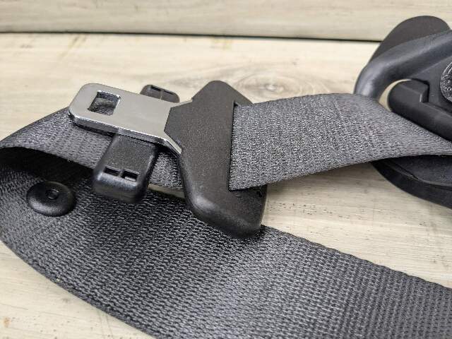 OEM BMW G01 G02 F97 F98 X3 X4 Front Right Passenger Seat Belt Seatbelt Retractor