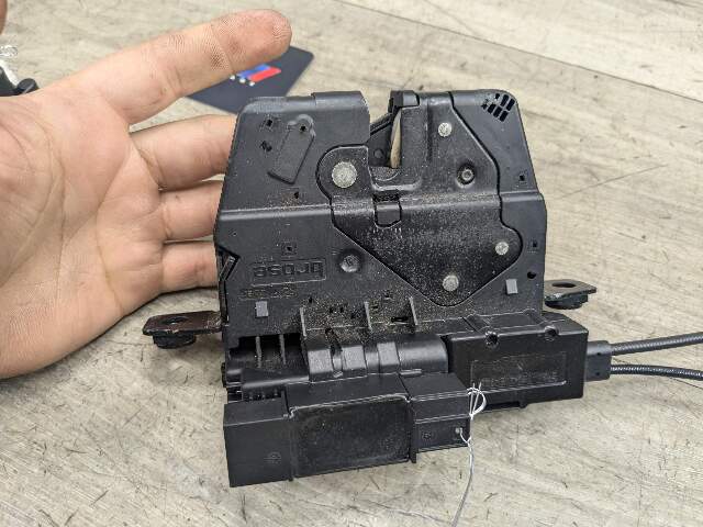 09-15 OEM BMW F01 F02 740 750 760 B7 Trunk Lid Actuator Latch Lock System