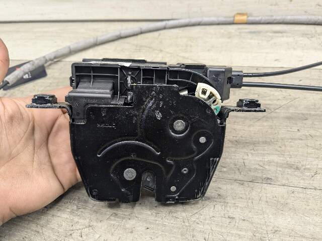 09-15 OEM BMW F01 F02 740 750 760 B7 Trunk Lid Actuator Latch Lock System