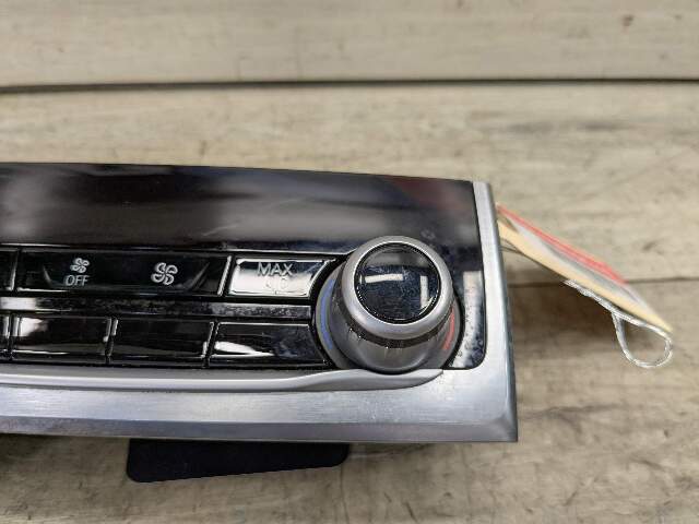 16-19 OEM BMW G11 G12 740 750 A/C AC Rear Heater Climate Control Switch Panel