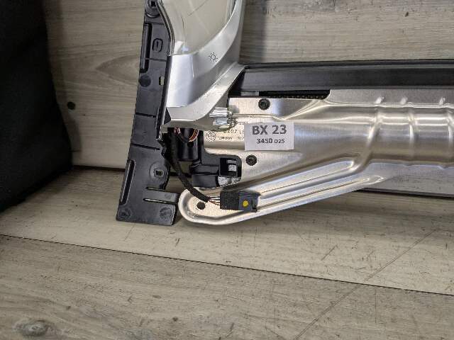 16-22 OEM BMW G12 740 750 Rear RIGHT Passenger Door Sun Blind Shade Light Lamp