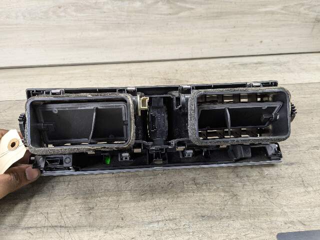 07-14 OEM BMW E70 E71 X5 X6 X5M X6M Dash Center AC Air Vent Grille Hazard Black