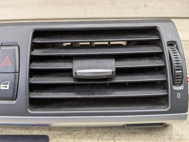 07-14 OEM BMW E70 E71 X5 X6 X5M X6M Dash Center AC Air Vent Grille Hazard Black