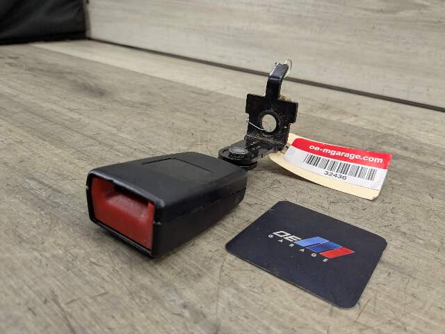 06-14 OEM BMW E70 E71 X5 X6 REAR Left Right Seat Belt Buckle Lower Strap