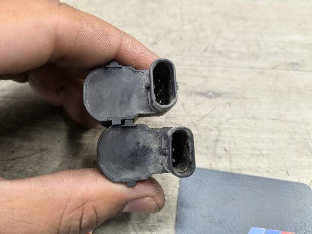 07-14 OEM BMW E70 E71 X5 X6 Bumper Parking PDC Ultrasonic Sensor White 300 PAIR