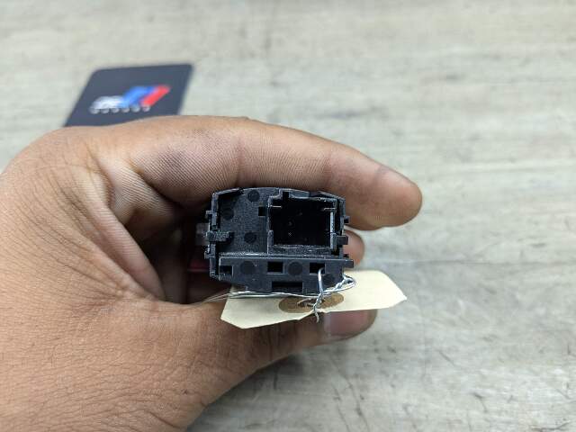 16-19 OEM BMW G12 G30 F90 M5 Center Hazard Warning Flasher Control Switch Module