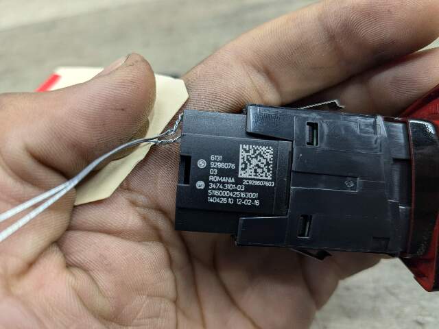 16-19 OEM BMW G12 G30 F90 M5 Center Hazard Warning Flasher Control Switch Module