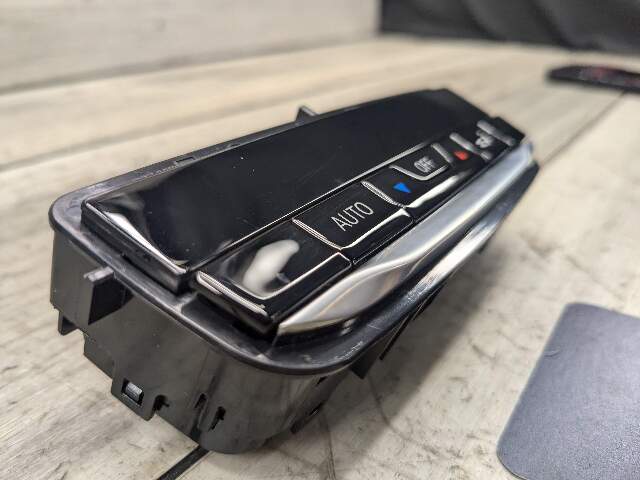 18-24 OEM BMW G01 G02 F97 F98 X3 X4 AC Rear Heater Climate Control Switch Panel