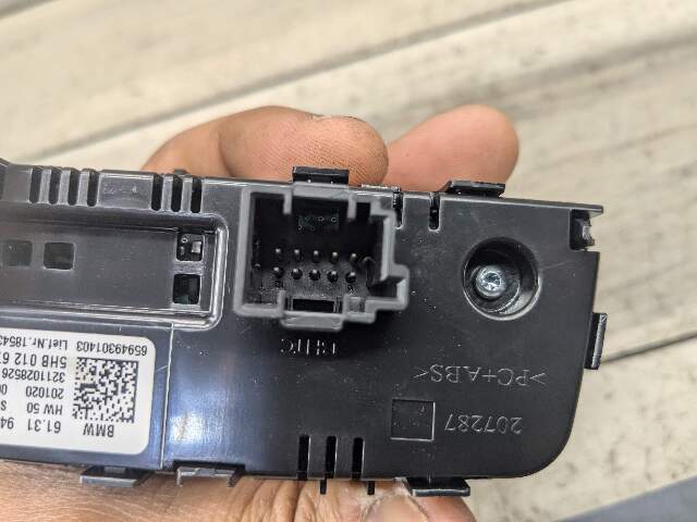 18-24 OEM BMW G01 G02 F97 F98 X3 X4 AC Rear Heater Climate Control Switch Panel