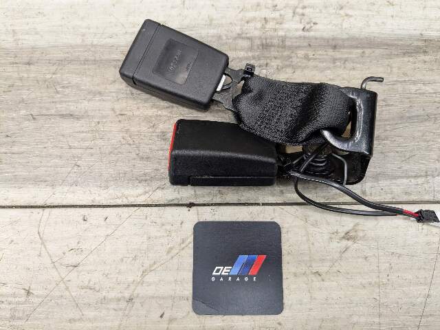 OEM BMW G01 G02 F97 F98 X3M REAR Right Passenger Side SeatBelt Seat Belt Buckle