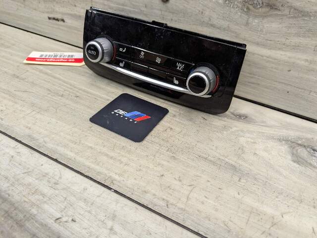 17-22 OEM BMW G30 F90 M5 A/C AC Rear Heater Climate Control Switch Panel Black
