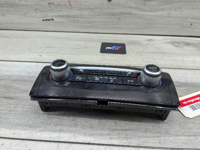 17-22 OEM BMW G30 F90 M5 A/C AC Rear Heater Climate Control Switch Panel Black