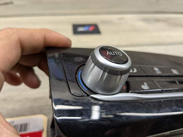 17-22 OEM BMW G30 F90 M5 A/C AC Rear Heater Climate Control Switch Panel Black