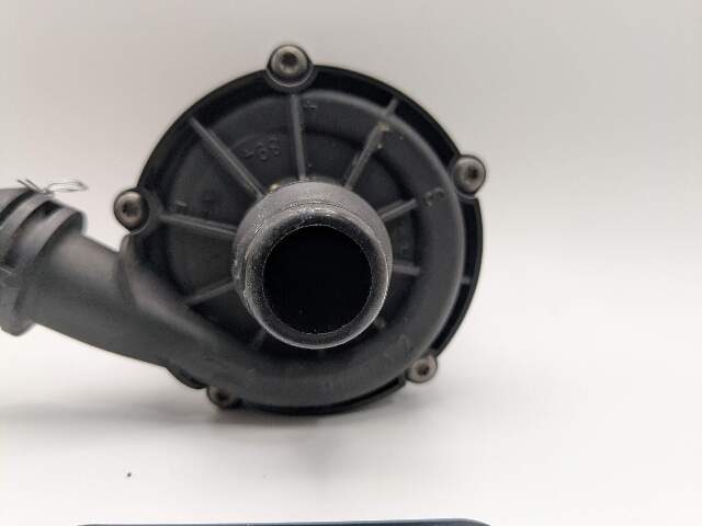 16-23 OEM BMW G12 G30 F90 M5 Engine B58 Electric Auxiliary Water Coolant Pump