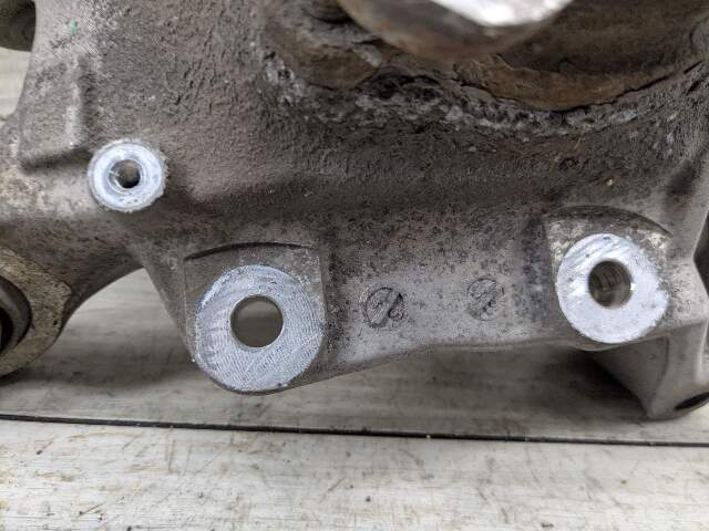 17-23 OEM BMW G30 530 540 M5550 REAR Right Passenger Hub Knuckle Bearing Carrier