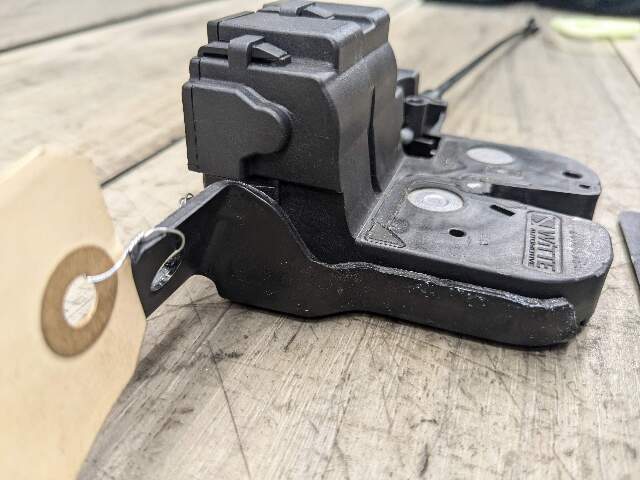 14-20 OEM BMW F22 F23 F87 M2 Rear Trunk Lid Latch Lock Opener Actuator