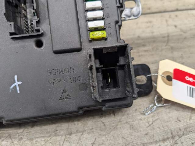 12-20 OEM BMW F22 F30 F82 REM Rear Body Control Unit Electronic Module BCM Box