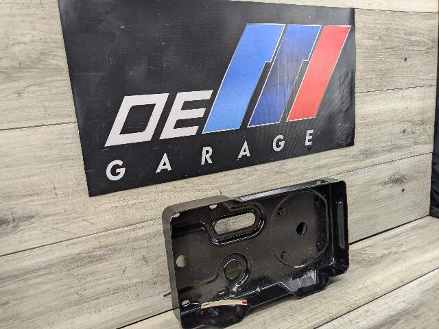 OEM BMW E93 328 330 335 F33 435 440 Convbertible Vibration Absorber Battery Tray