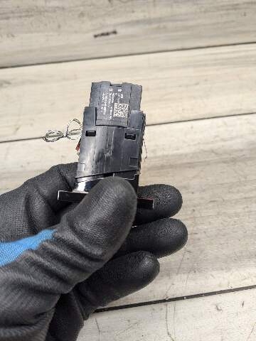 16-23 OEM BMW F90 G12 G30 Door Lock Emergency Hazard Flasher Control Switch