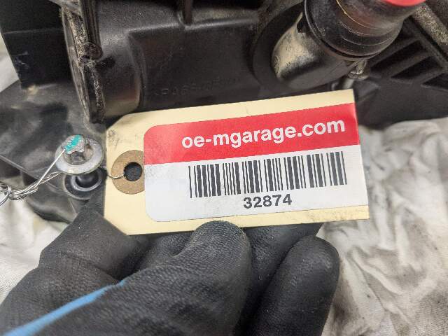 16-21 OEM F22 F23 F30 F32 F33 F36 G30 M240 330 430 540 B58 Oil Filter Housing