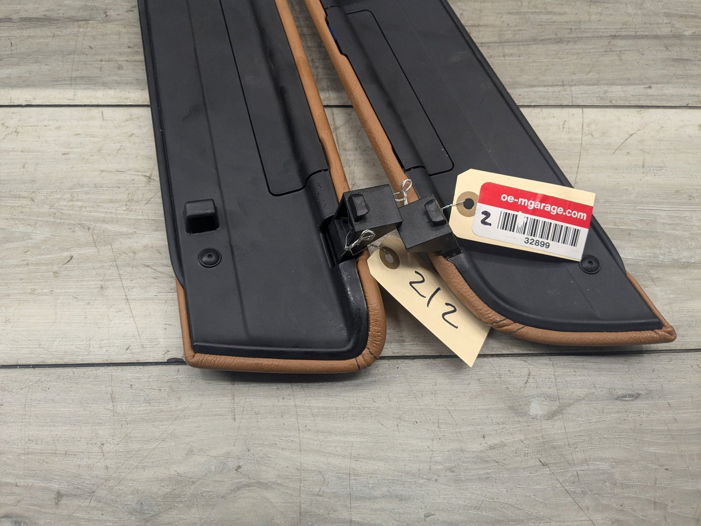 17-23 OEM BMW G30 530 540 M550 Retractable Armrest Tray Console Leather Brown