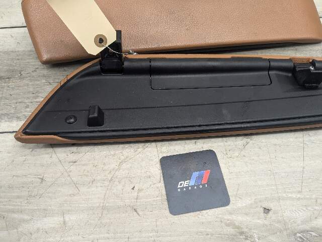 17-23 OEM BMW G30 530 540 M550 Retractable Armrest Tray Console Leather Brown