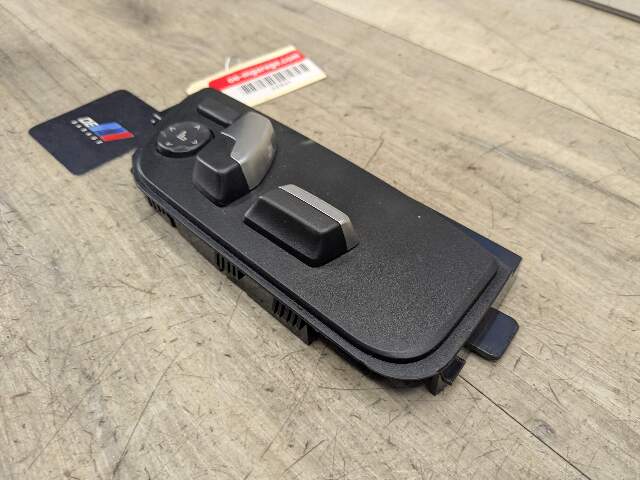17-23 OEM BMW F90 G30 M5 Front Passenger Right Seat Adjustment Control Switch