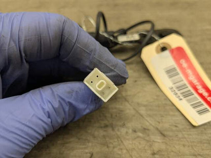 OEM BMW F90 G11 G12 G30 530 540 M550 750 M5 Front Left or Right Seatbelt Buckle