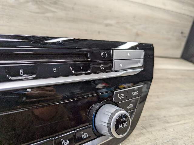 17-20 OEM BMW F90 G30 530 540 M550 AC Climate Control Panel Radio Media Buttons