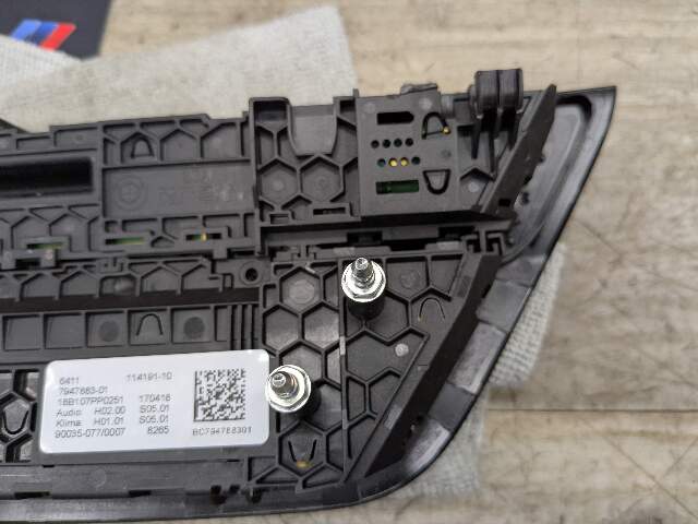 17-20 OEM BMW F90 G30 530 540 M550 AC Climate Control Panel Radio Media Buttons