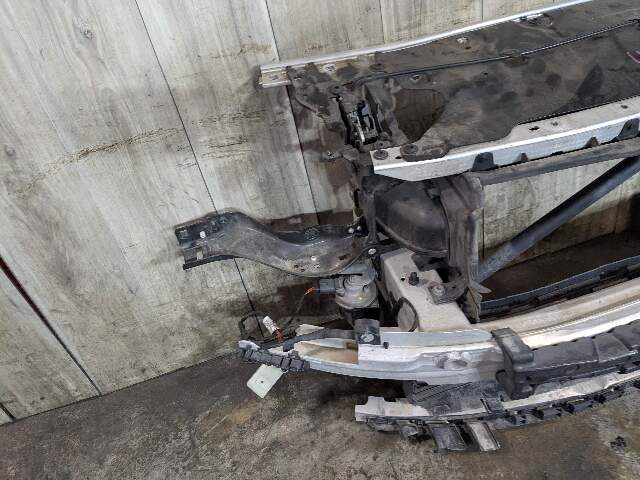 *17-23* OEM BMW G30 530 540 M550 SPORT Front Clip Radiator Support Reinforcement
