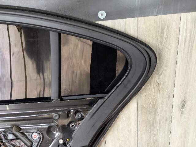 *17-23 OEM BMW F90 G30 530 540 550 M5 Rear Right Passenger Side Door Shell Panel
