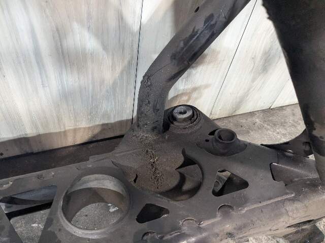 OEM BMW F80 F82 F83 F87 M2 M3 M4 Rear Axle Carrier Support Suspension Subframe
