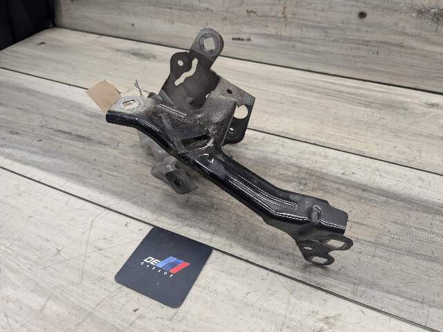 17-23 OEM BMW F90 G30 530 540 M550 M5 Front Right Passenger Fender Bracket SET