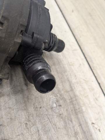 OEM BMW F90 G12 G30 M5 M8 Auxiliary Electric Water Pump B46 B48 B58 N63 Engine