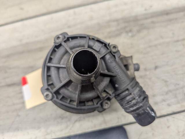 OEM BMW F90 G12 G30 M5 M8 Auxiliary Electric Water Pump B46 B48 B58 N63 Engine