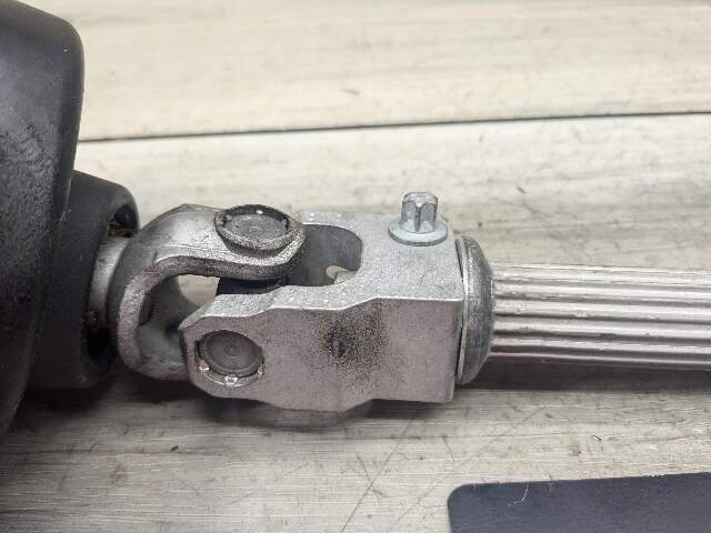 16-19 OEM BMW G12 G30 M550 750 M850 Steering Column Shaft Lower Joint AWD N63
