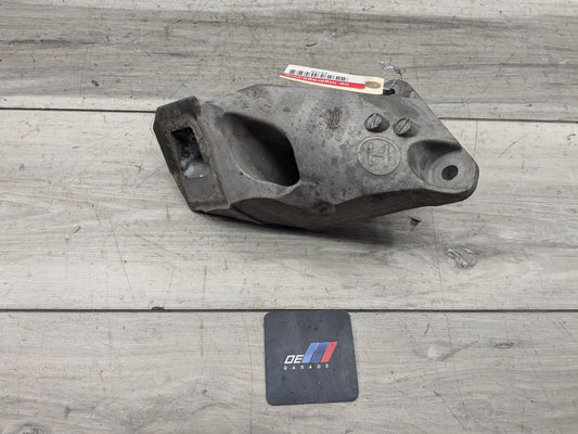 16-22 OEM BMW G12 G30 M550 750 AWD Right Side Engine N63 Motor Mount Bracket