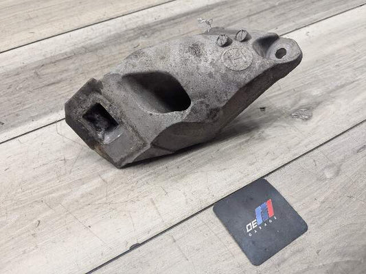 16-22 OEM BMW G12 G30 M550 750 AWD Right Side Engine N63 Motor Mount Bracket