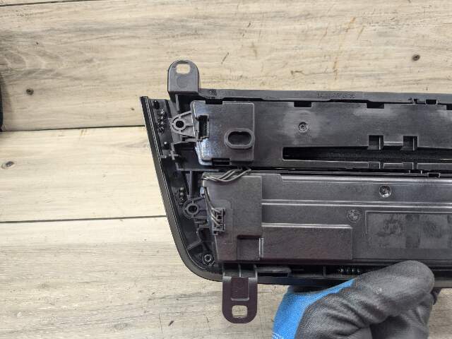 12-18 OEM BMW F82 F30 F32 F36 M3 M4 AC Heater Control Panel Radio Media Buttons