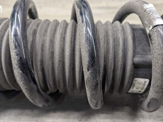 NOTE* OEM BMW G30 M550iX REAR Left Driver Side Strut Shock Absorber Spring VDC